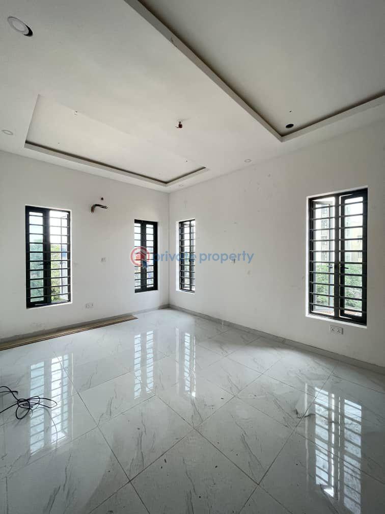 3 bedroom Flat & Apartment For Sale Yaba Lagos - 5