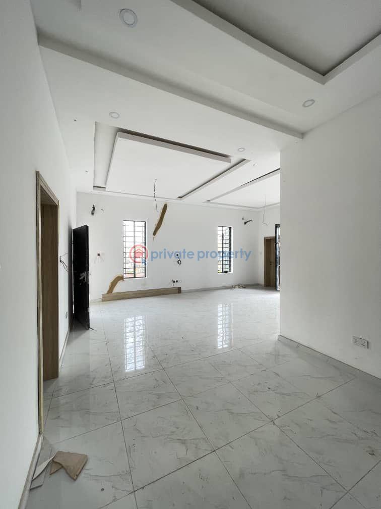 3 bedroom Flat & Apartment For Sale Yaba Lagos - 11