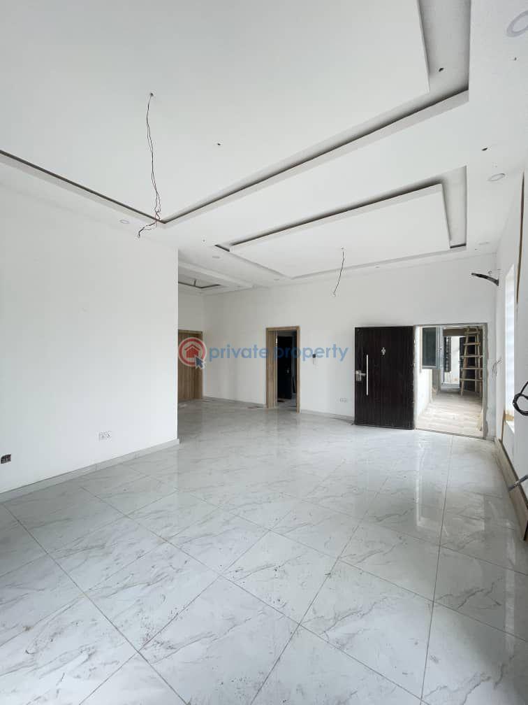 3 bedroom Flat & Apartment For Sale Yaba Lagos - 10