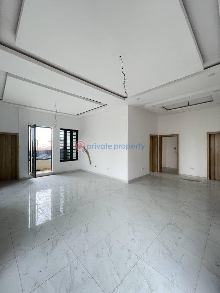 3 bedroom Flat & Apartment For Sale Yaba Lagos - 9