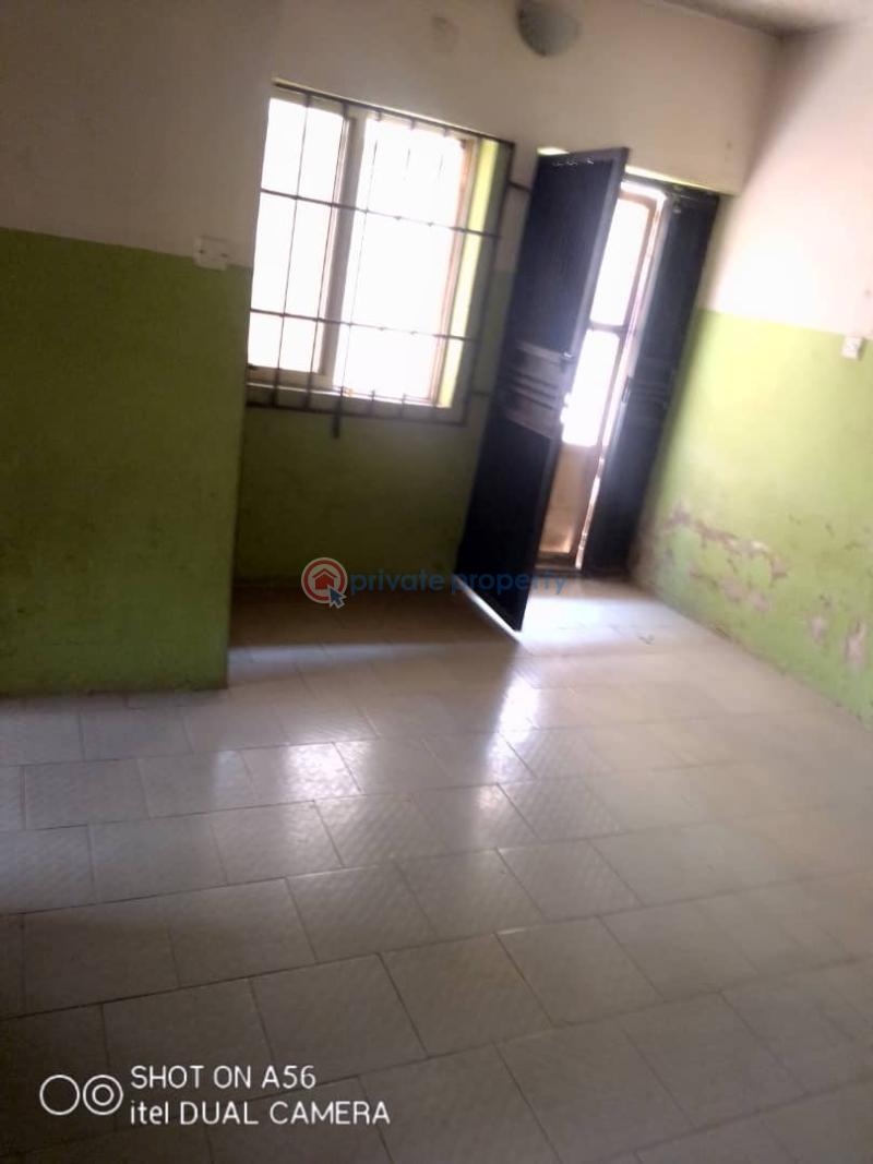2 bedroom House For Rent Ireakari Estate Akala Express Ibadan Oyo - 4