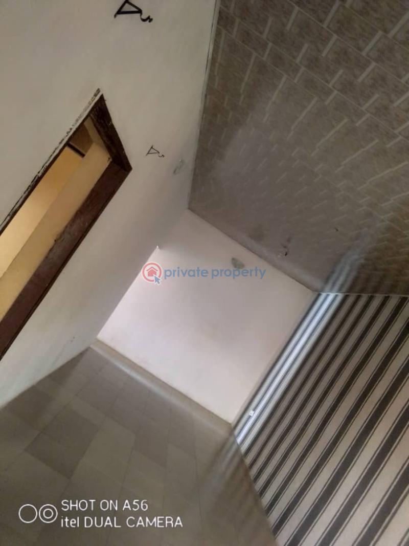 2 bedroom House For Rent Ireakari Estate Akala Express Ibadan Oyo - 2