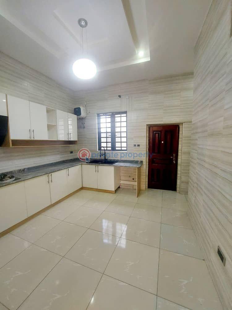 4 bedroom House For Rent Second Tollgate Lekki Lagos - 2