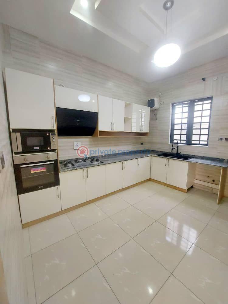 4 bedroom House For Rent Second Tollgate Lekki Lagos - 1