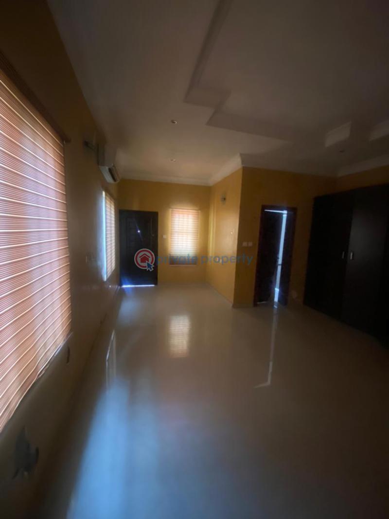 4 bedroom House For Rent Lekki Phase 1 Lagos - 3