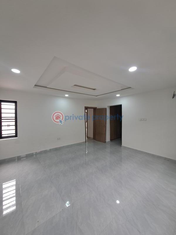 4 bedroom House For Sale Ologolo Lekki Lagos - 9