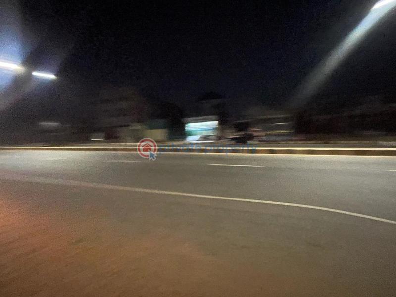 Commercial Property For Sale Along The Major Tared Road Idi Ape Ibadan Oyo - 3