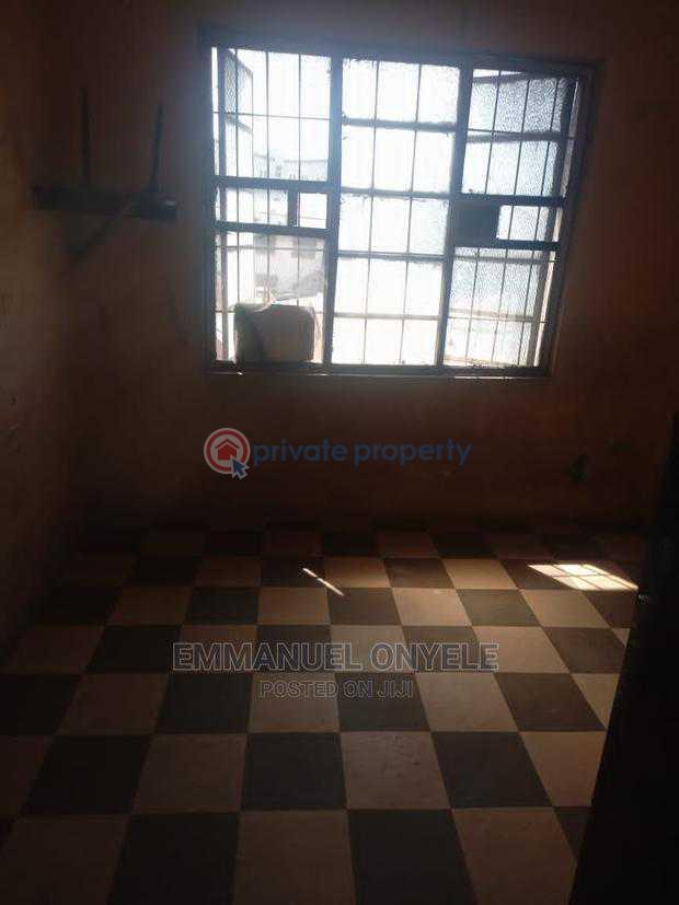 3 bedroom Block Of Flats For Rent Neighborhood Ebute Metta Yaba Lagos - 5
