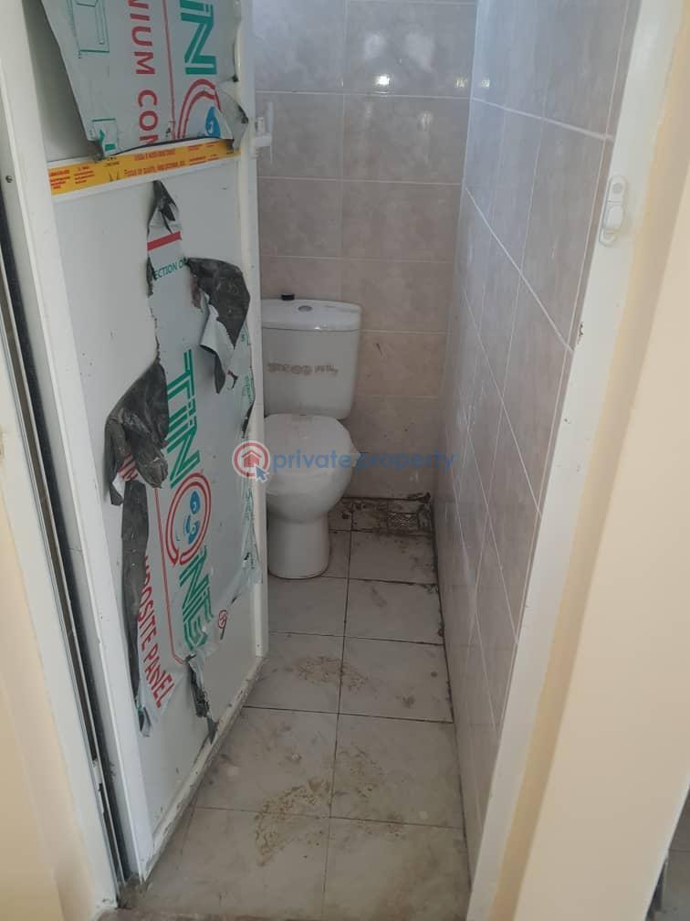 1 bedroom Shop For Rent Ogunlana Surulere Lagos - 1