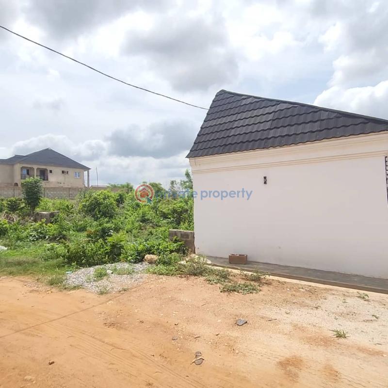 For sale Land At Ajorosun Estate Ibadan Oyo (PID 7PAMMJ) Private