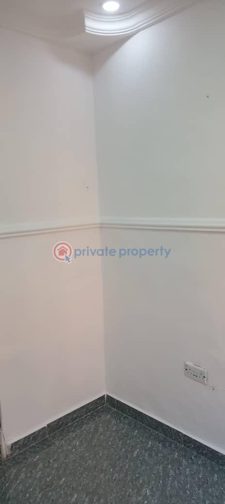 2 bedroom Flat & Apartment For Rent Ebun Otti Estate Mende Maryland Lagos - 10