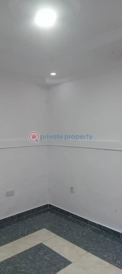 2 bedroom Flat & Apartment For Rent Ebun Otti Estate Mende Maryland Lagos - 1
