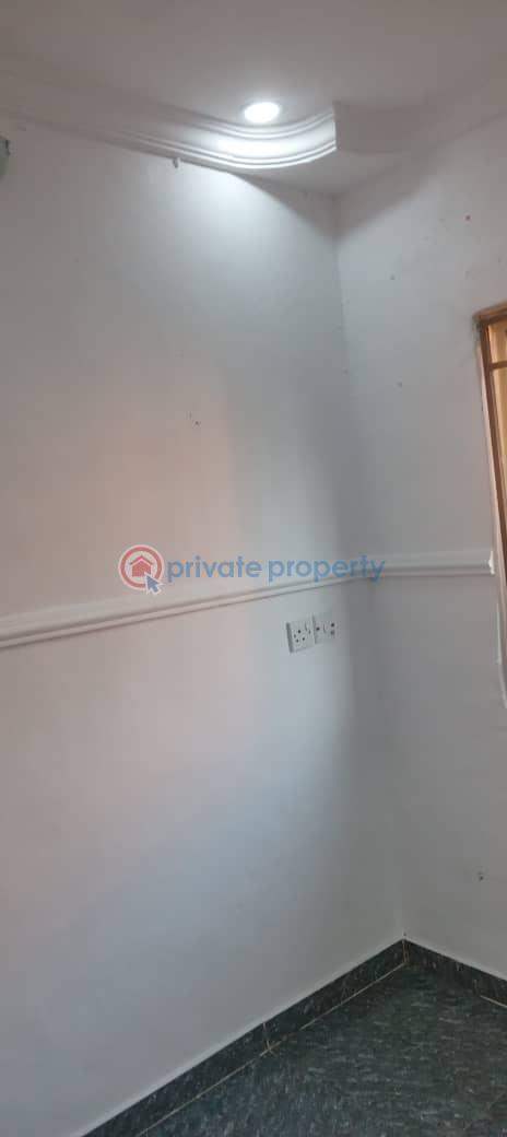 2 bedroom Flat & Apartment For Rent Ebun Otti Estate Mende Maryland Lagos - 15