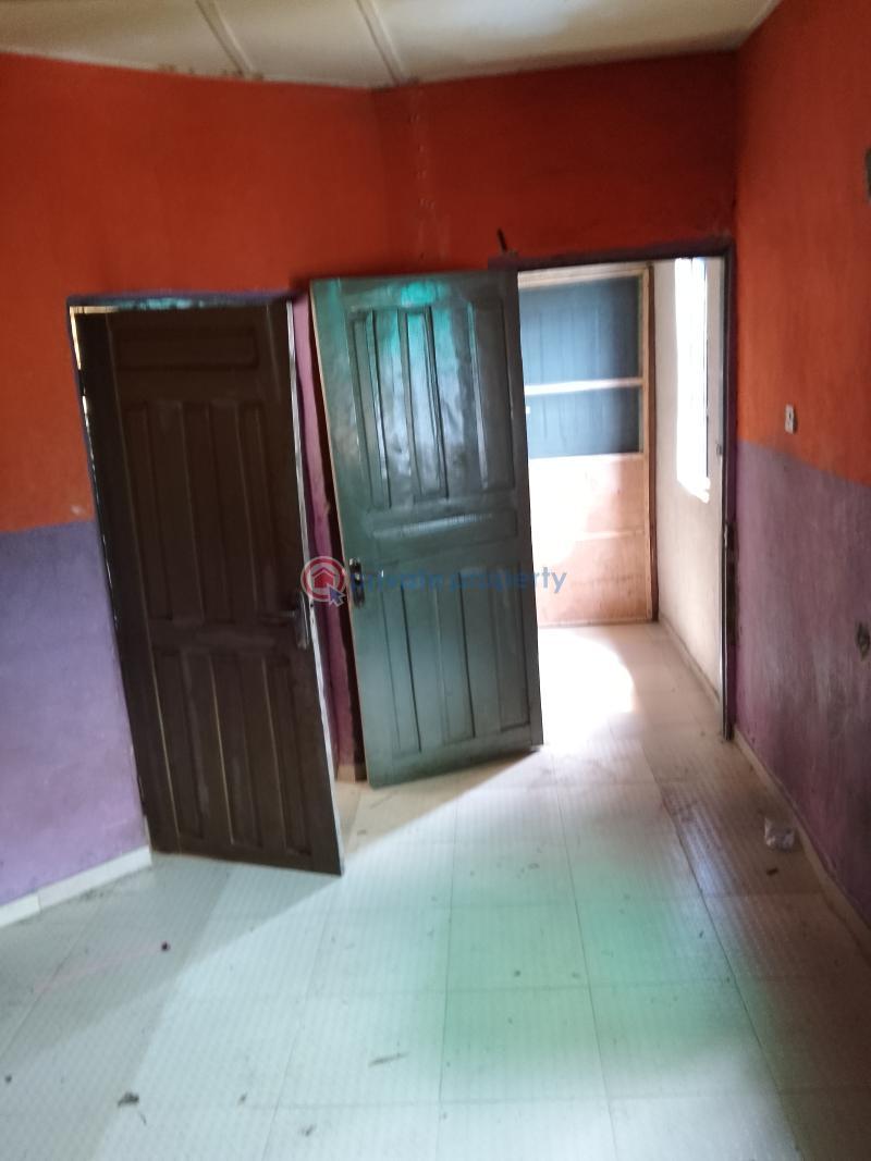 1 bedroom Self Contain For Rent Iyana Oworo Oworonshoki Gbagada Lagos - 4
