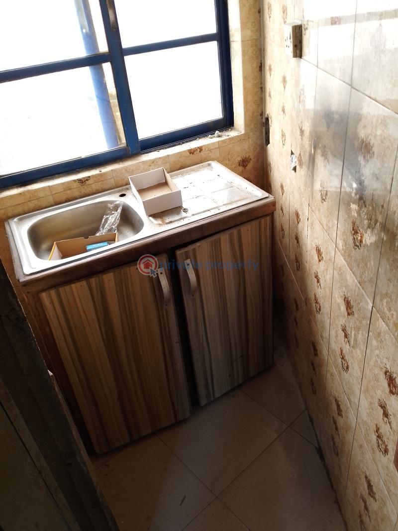 1 bedroom Self Contain For Rent Iyana Oworo Oworonshoki Gbagada Lagos - 3
