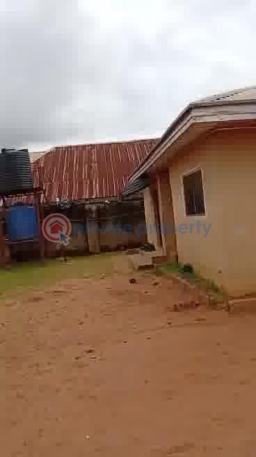 Well built houses - 4 House For Sale Asaba By Officer's Mess Oshimili Delta - 4