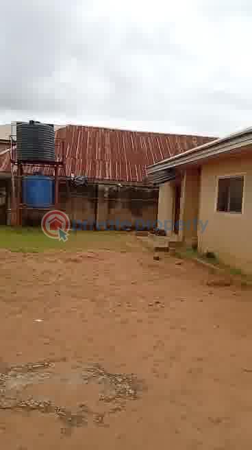 Well built houses - 7 House For Sale Asaba By Officer's Mess Oshimili Delta - 7