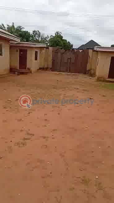 Well built houses - 5 House For Sale Asaba By Officer's Mess Oshimili Delta - 5