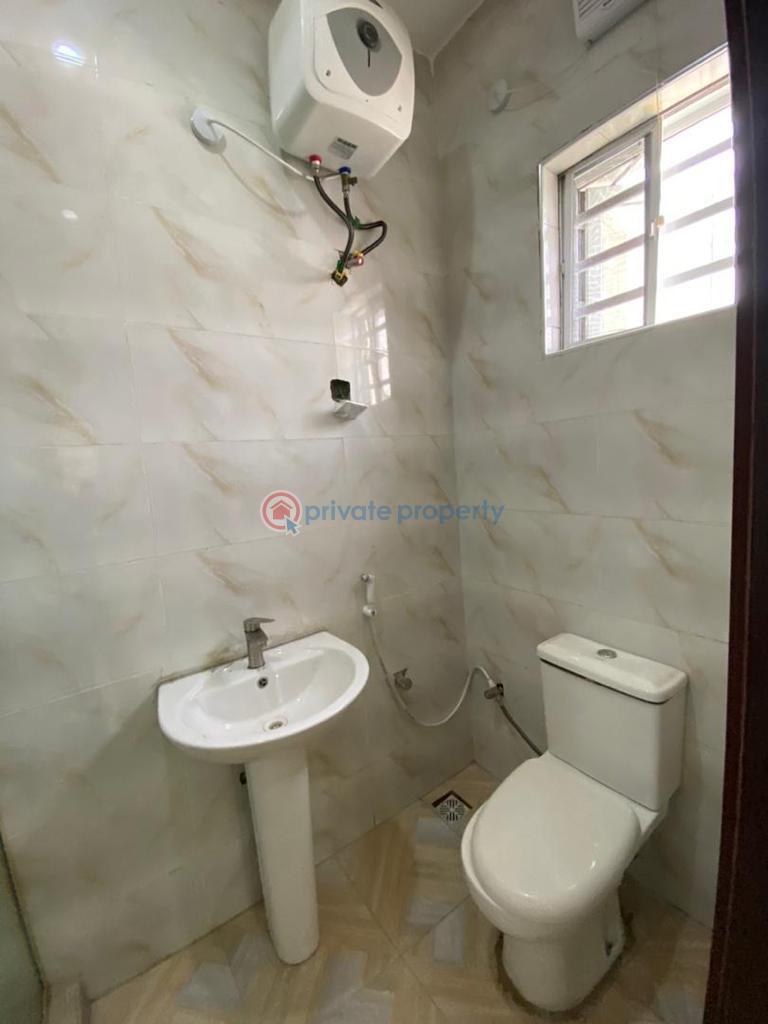 2 bedroom Block Of Flats For Rent Chevron Drive Lekki Lagos - 5
