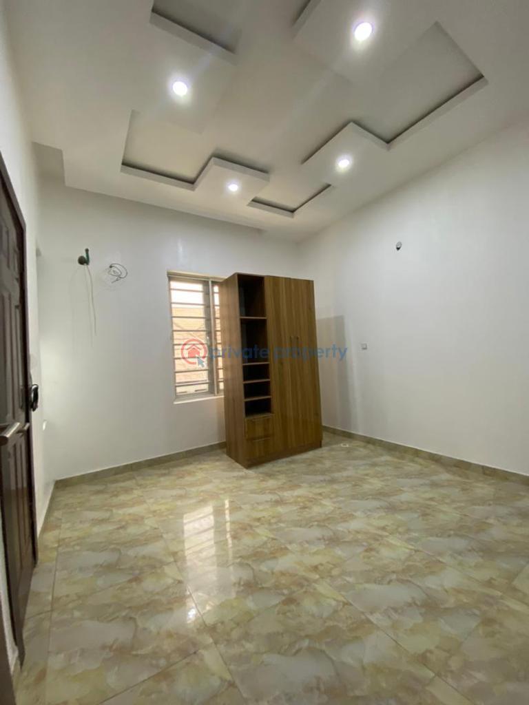 2 bedroom Block Of Flats For Rent Chevron Drive Lekki Lagos - 1