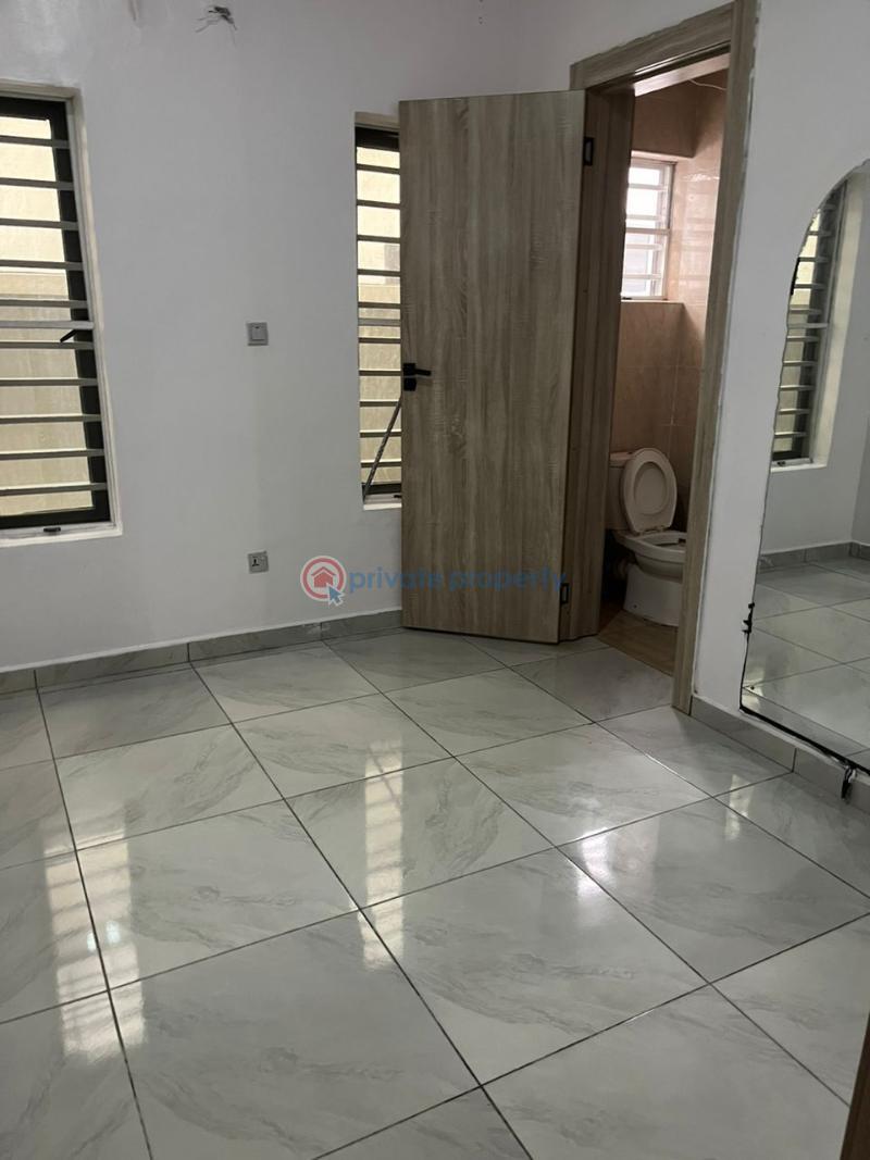 1 bedroom Mini Flat For Rent Dpkay Estate Along Lekki Expressway Lagos - 3
