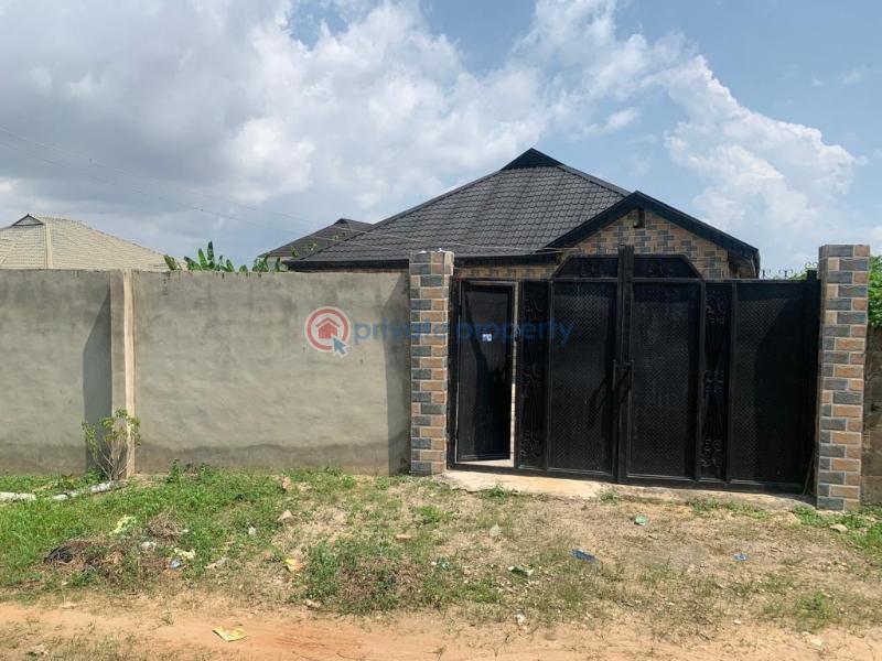 4 bedroom House For Sale Igbo Agbowa Ikorodu Lagos (PID 1PBADC