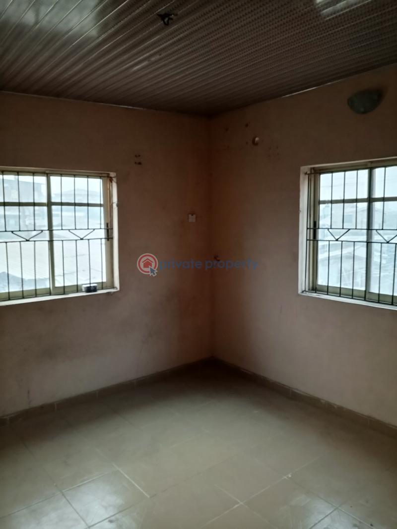 2 bedroom Flat & Apartment For Rent Iyana Oworo Oworonshoki Gbagada Lagos - 8