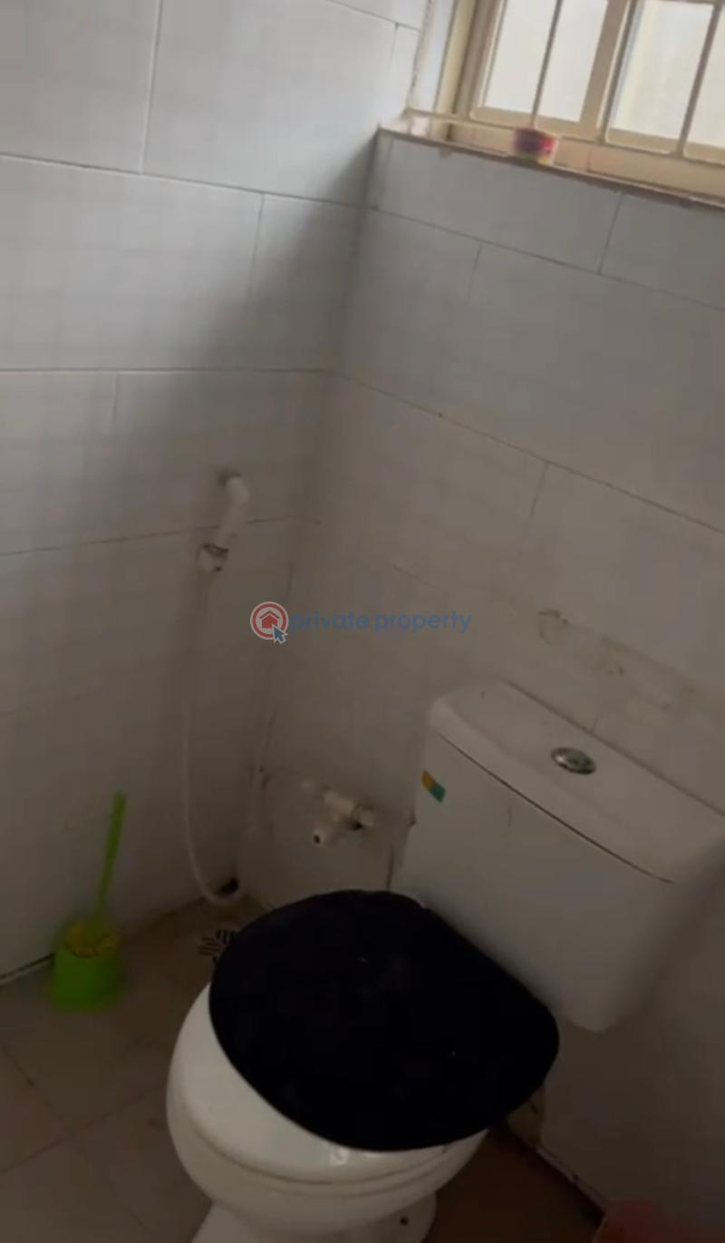 2 bedroom Block Of Flats For Rent Sabo Yaba Lagos - 4