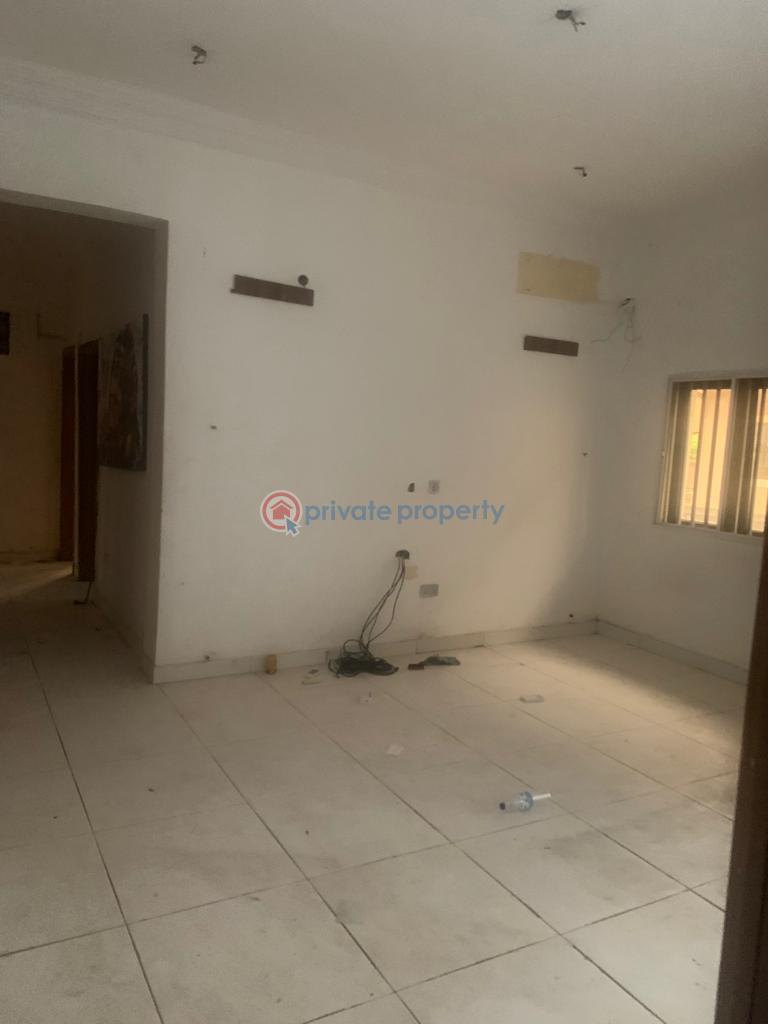 3 bedroom Flat & Apartment For Rent Gbagada Lagos - 10