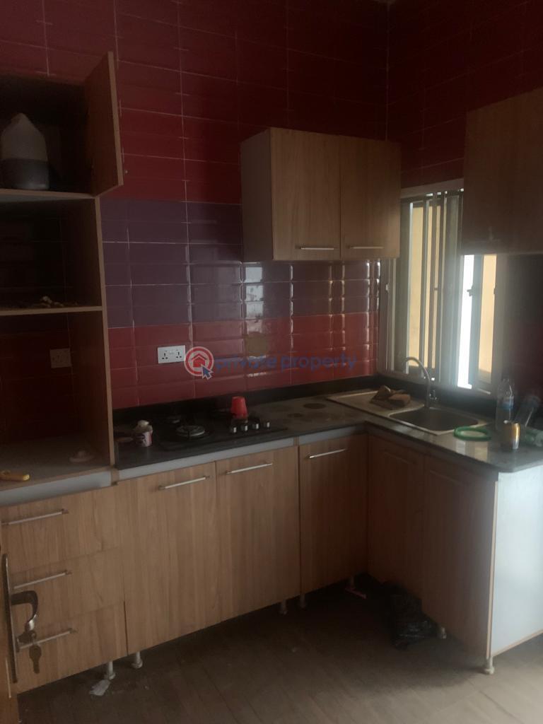 3 bedroom Flat & Apartment For Rent Gbagada Lagos - 7