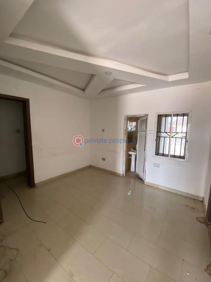 3 bedroom Detached Bungalow For Rent Carlton Gate Estate Akobo Ibadan Oyo - 5