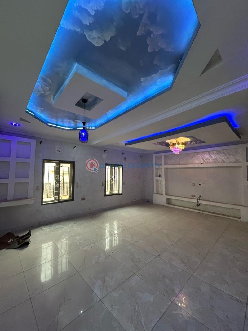 5 bedroom Detached Duplex For Sale Off Salawu Avenue Ikosi-ketu Kosofe/Ikosi Lagos - 12