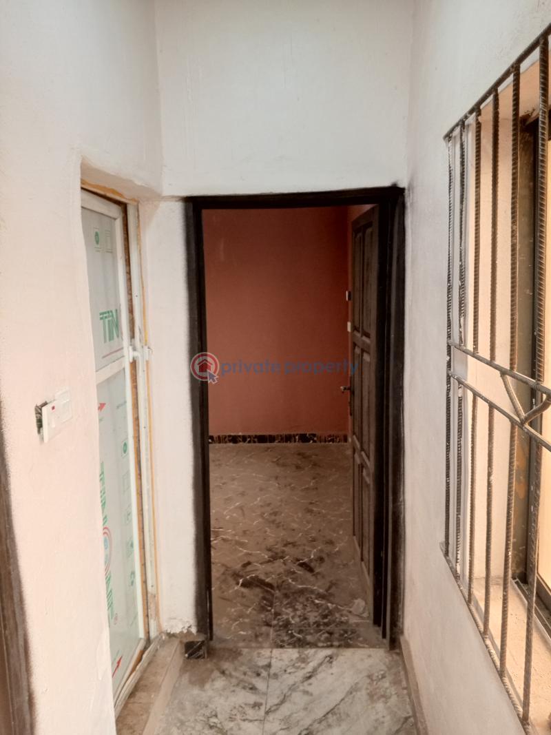 1 bedroom Flat & Apartment For Rent Iyana Oworo By Car Wash Bus Stop Oworonshoki Gbagada Lagos - 6