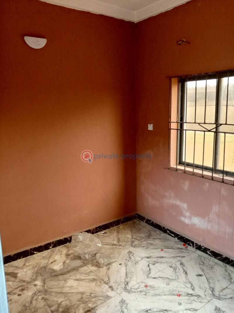 1 bedroom Flat & Apartment For Rent Iyana Oworo By Car Wash Bus Stop Oworonshoki Gbagada Lagos - 5