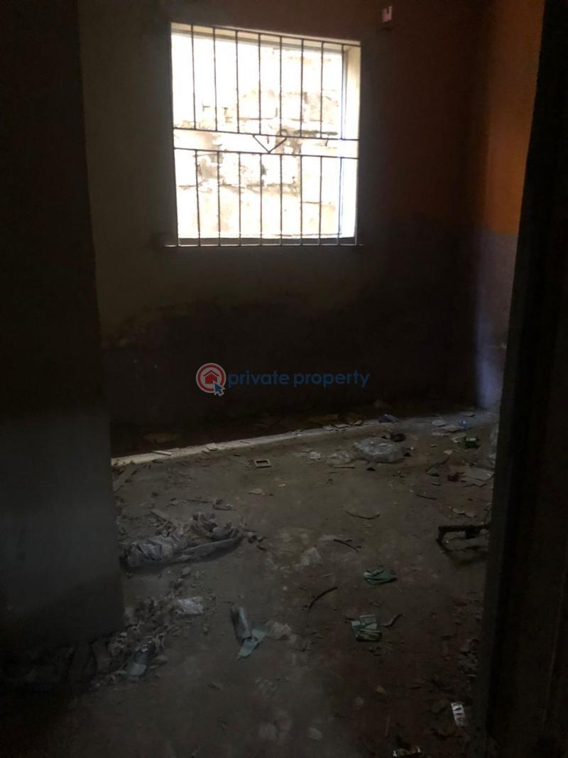 1 bedroom Flat & Apartment For Rent Oshodi Expressway Lagos - 2