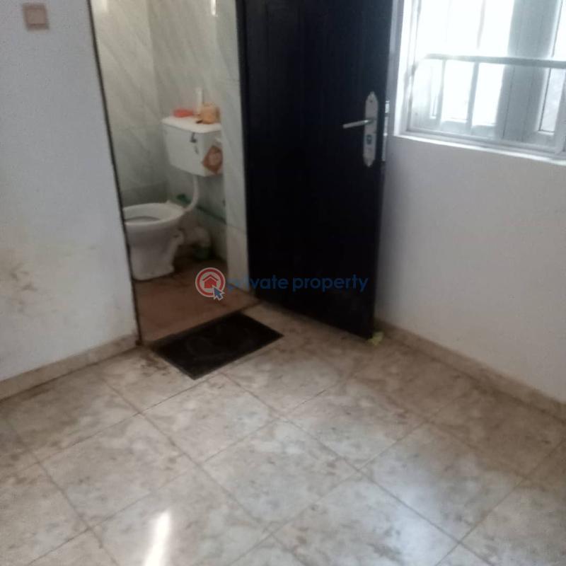 1 bedroom Self Contain For Rent Ayefele Music House, Felele Ibadan Oyo - 1