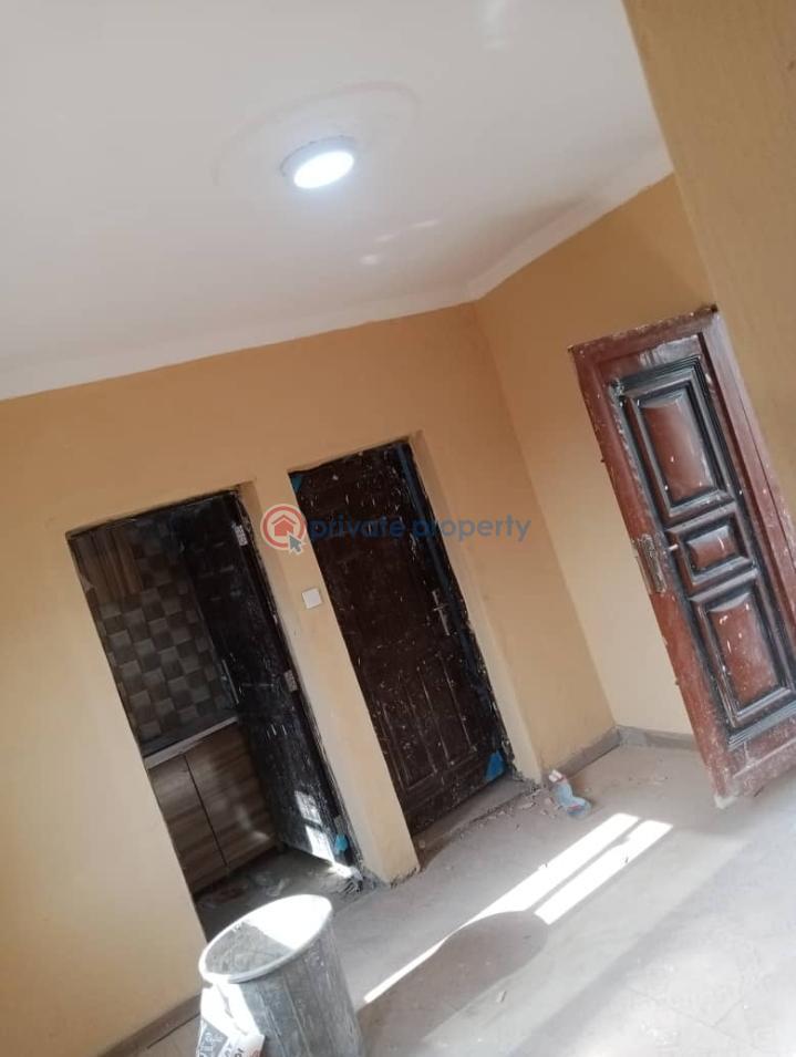 1 bedroom Self Contain For Rent Elebu, Akala Express Ibadan Oyo - 3