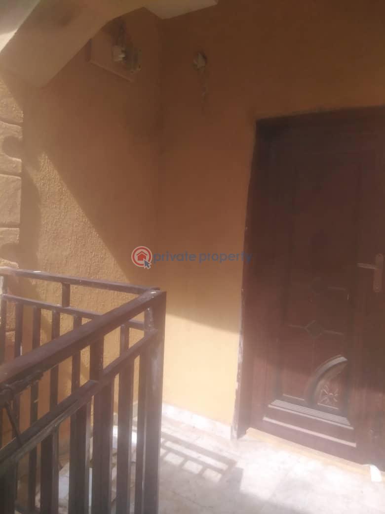 Flat & Apartment For Rent Ologuneru First Power Line, Eleyele Ibadan Oyo - 1