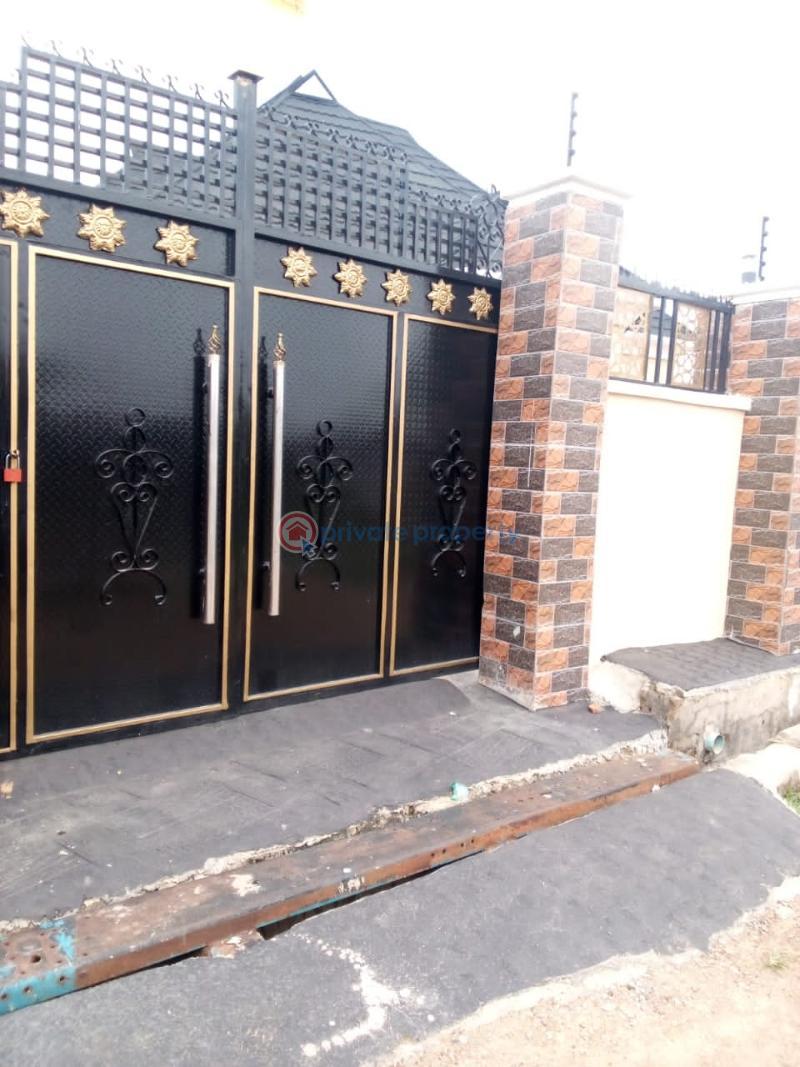 1 bedroom Flat & Apartment For Rent Ogungbade Area, Adegbayi Alakia Ibadan Oyo - 1