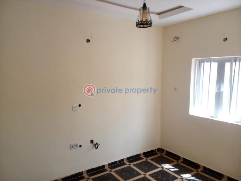 1 bedroom Flat & Apartment For Rent Ogungbade Area, Adegbayi Alakia Ibadan Oyo - 2