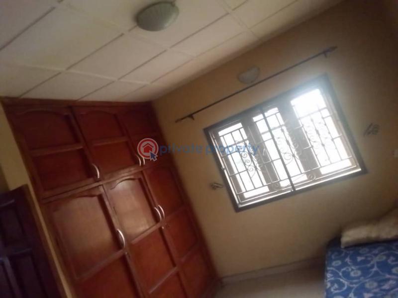 Self Contain For Rent At Iyaganku Gra Nikky Ibadan Oyo - 1