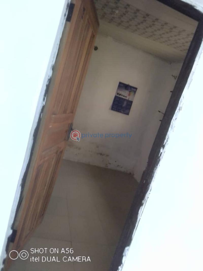 1 bedroom Flat & Apartment For Rent Peluseriki Through Ireakari Estate Akala Express Ibadan Oyo - 1