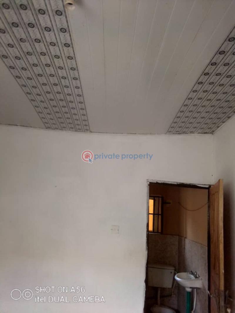 1 bedroom Flat & Apartment For Rent Peluseriki Through Ireakari Estate Akala Express Ibadan Oyo - 3