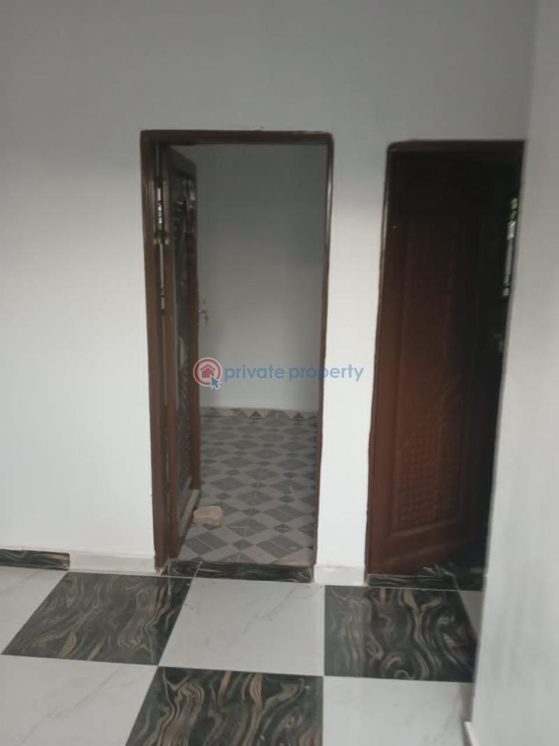 1 bedroom Self Contain For Rent Off Onijemo Arunu Inside Ifako-ogba Lagos - 3