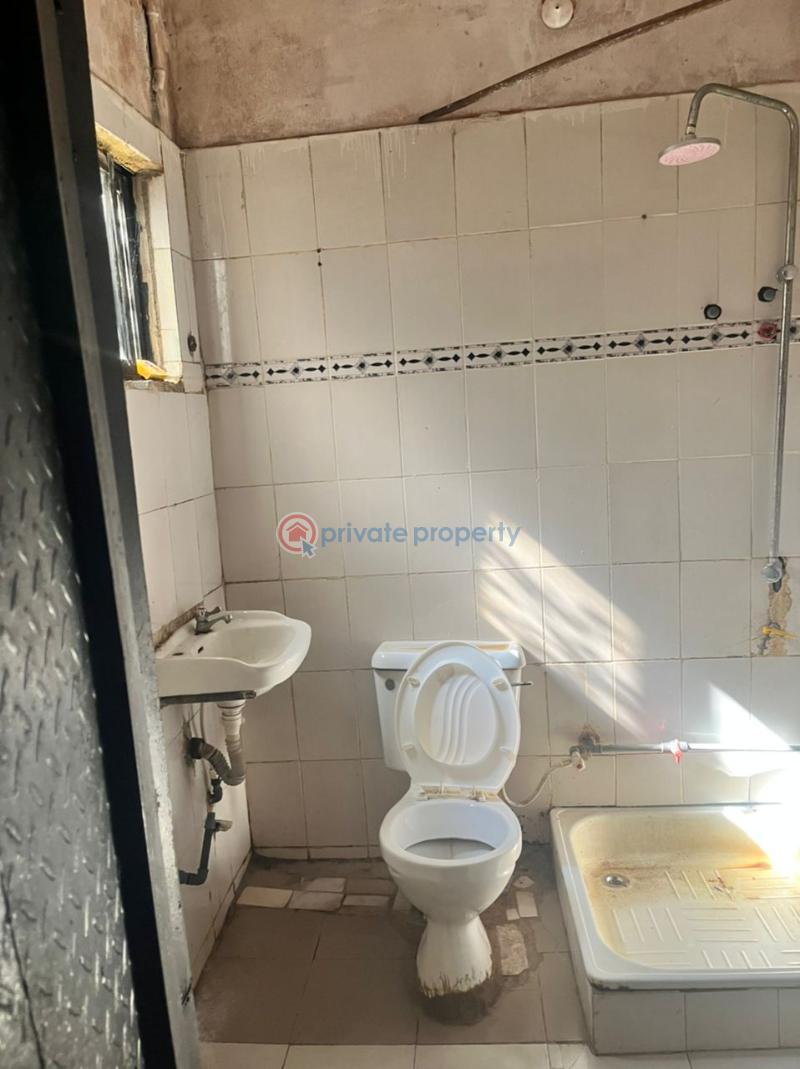 1 bedroom Flat & Apartment For Rent U 3 Close Ajah Lagos - 2