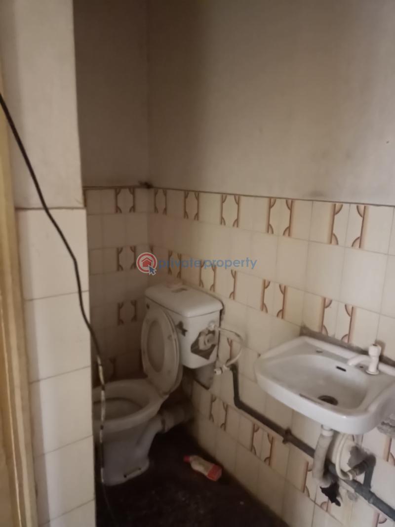 Self Contain For Rent Off Aladelola Street, Ikosi Ketu Ikosi-ketu Kosofe/Ikosi Lagos - 5