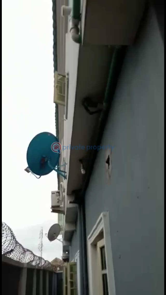 Well built 1 room self-contain - 1 1 bedroom Self Contain For Rent Off Adetola Road Aguda  Surulere Lagos - 1