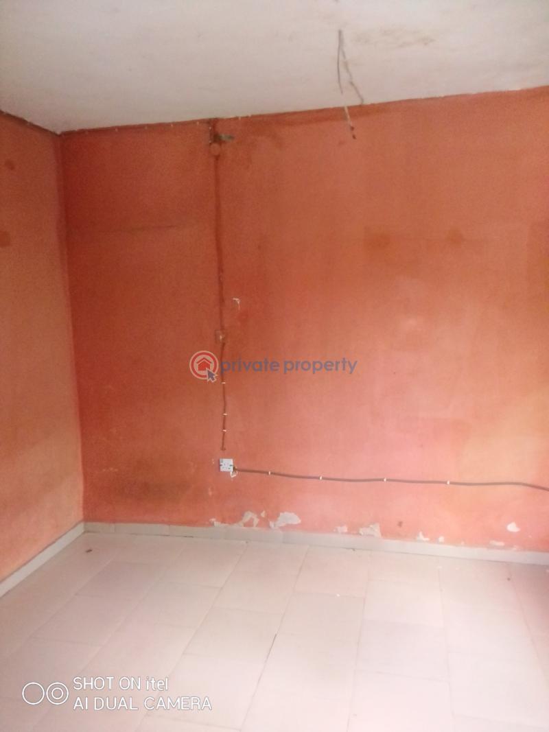 Self Contain For Rent Off Oyatogun Oke-ira Ogba Lagos - 2