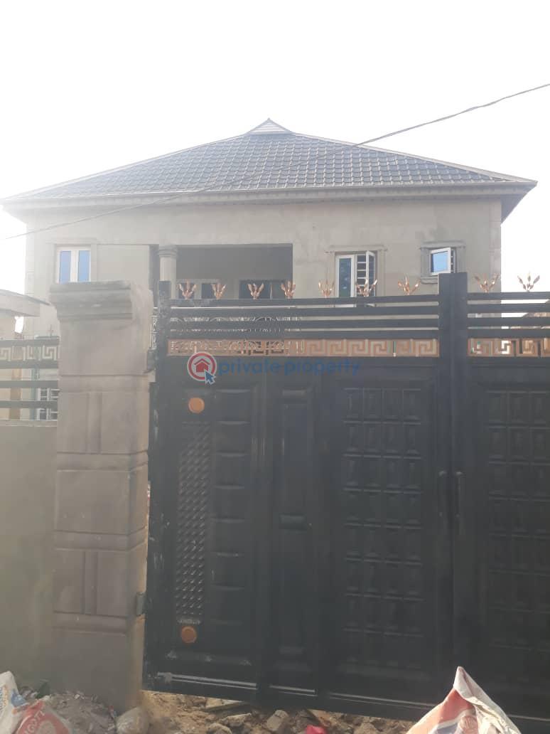 Self Contain For Rent Omodeide Street Off Markaz Street Agege. Agege Lagos - 4