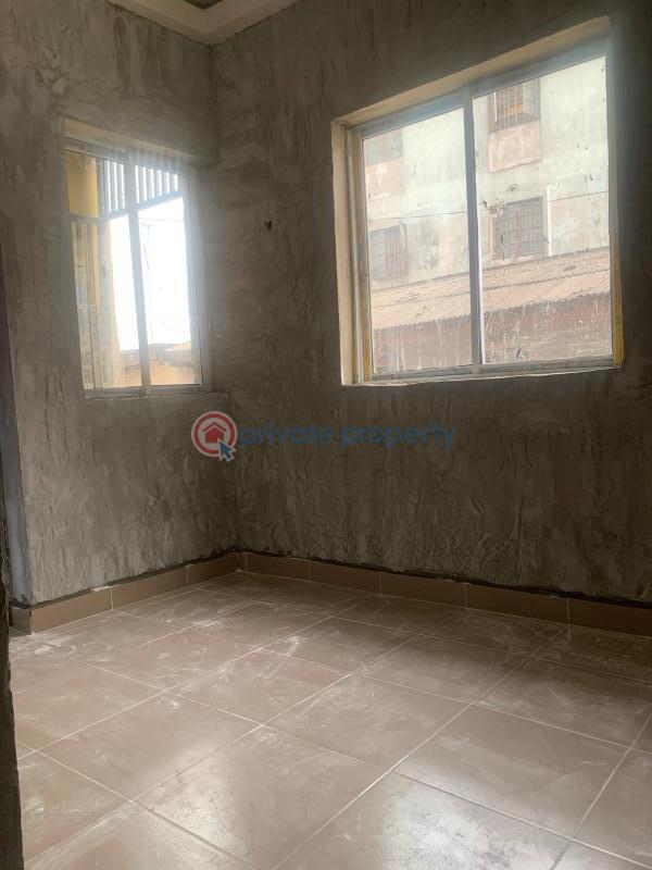 1 bedroom Self Contain For Rent Shomolu Lagos - 7